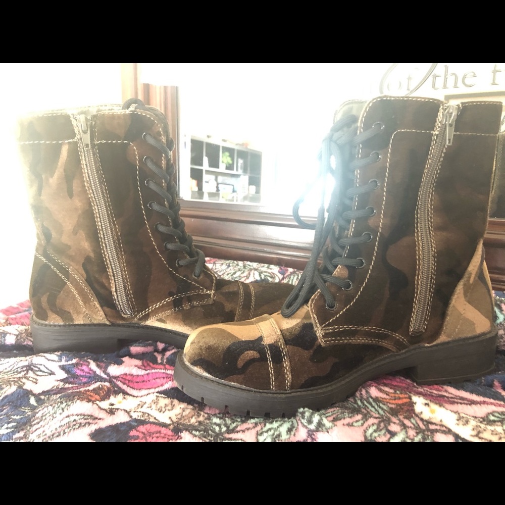 Fashion combat boot